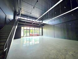 REVV (D22), Factory #496918621